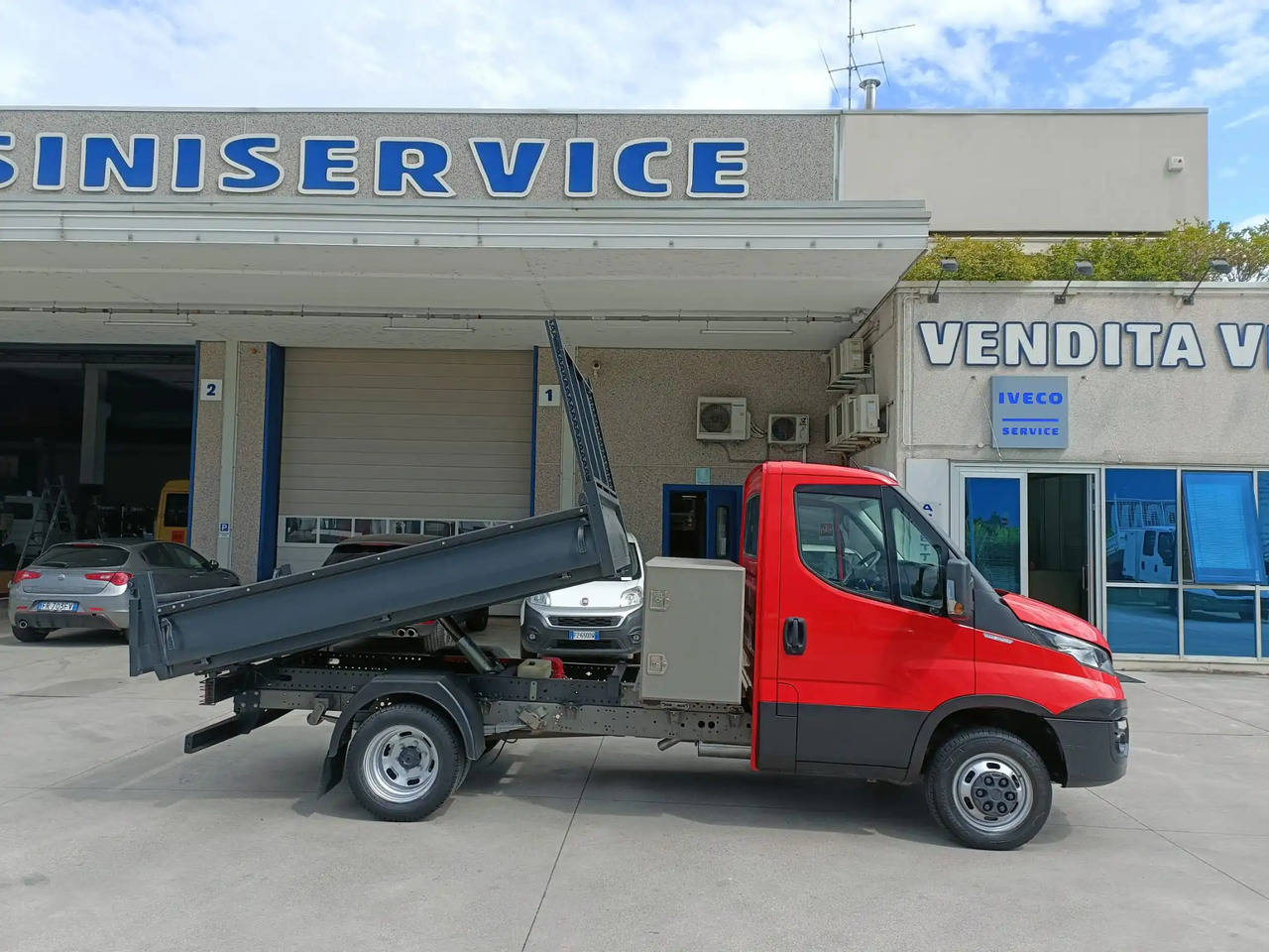 IVECO DAILY 35C12 RIBALTABILE - Dodávka sklápač: obrázok 3 IVECO DAILY 35C12 RIBALTABILE - Dodávka sklápač: obrázok 3