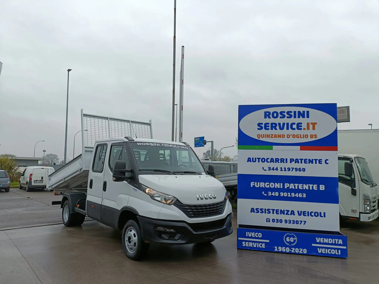 IVECO DAILY 35C14 DOPPIA CABINA RIBALTABILE 2.3 - Dodávka sklápač: obrázok 1 IVECO DAILY 35C14 DOPPIA CABINA RIBALTABILE 2.3 - Dodávka sklápač: obrázok 1