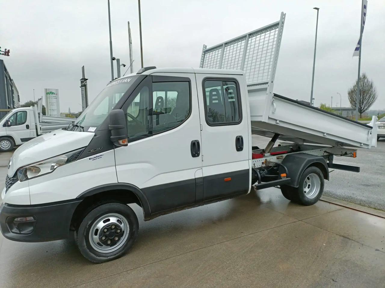 IVECO DAILY 35C14 DOPPIA CABINA RIBALTABILE 2.3 - Dodávka sklápač: obrázok 2 IVECO DAILY 35C14 DOPPIA CABINA RIBALTABILE 2.3 - Dodávka sklápač: obrázok 2