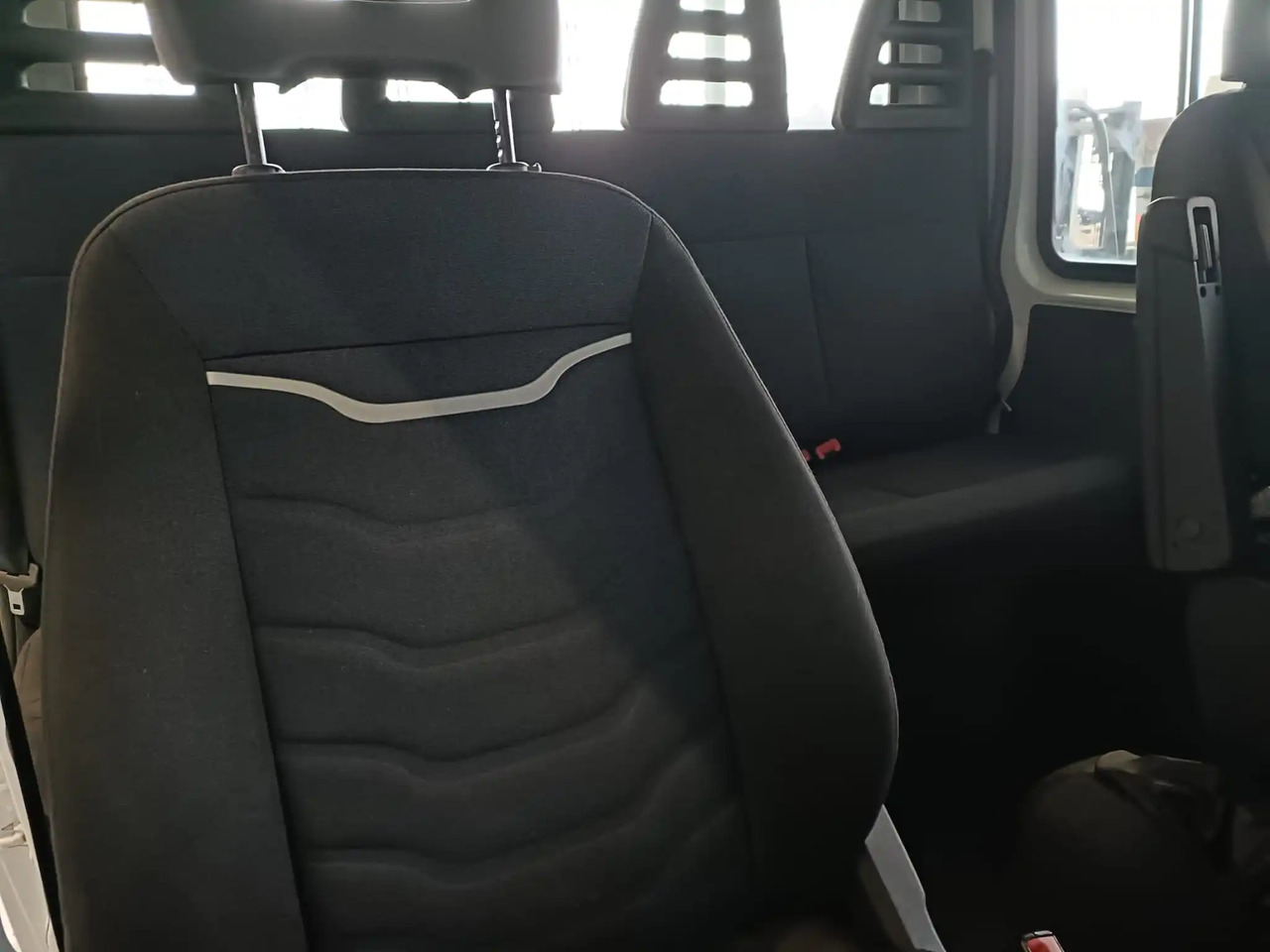 Dodávka sklápač IVECO DAILY 35C14 DOPPIA CABINA RIBALTABILE 2.3: obrázok 10 Dodávka sklápač IVECO DAILY 35C14 DOPPIA CABINA RIBALTABILE 2.3: obrázok 10