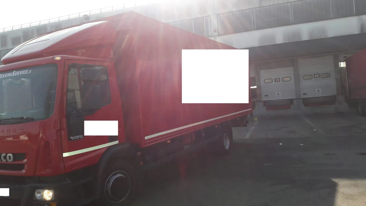 IVECO EUROCARGO 120E18 - Skříňový nákladní auto: obrázok 3 IVECO EUROCARGO 120E18 - Skříňový nákladní auto: obrázok 3