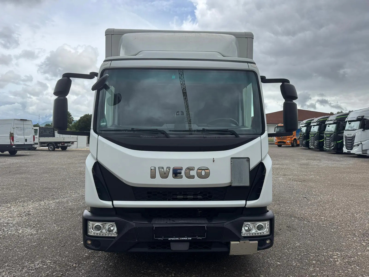 IVECO EUROCARGO 75E19P - Skříňový nákladní auto: obrázok 2 IVECO EUROCARGO 75E19P - Skříňový nákladní auto: obrázok 2
