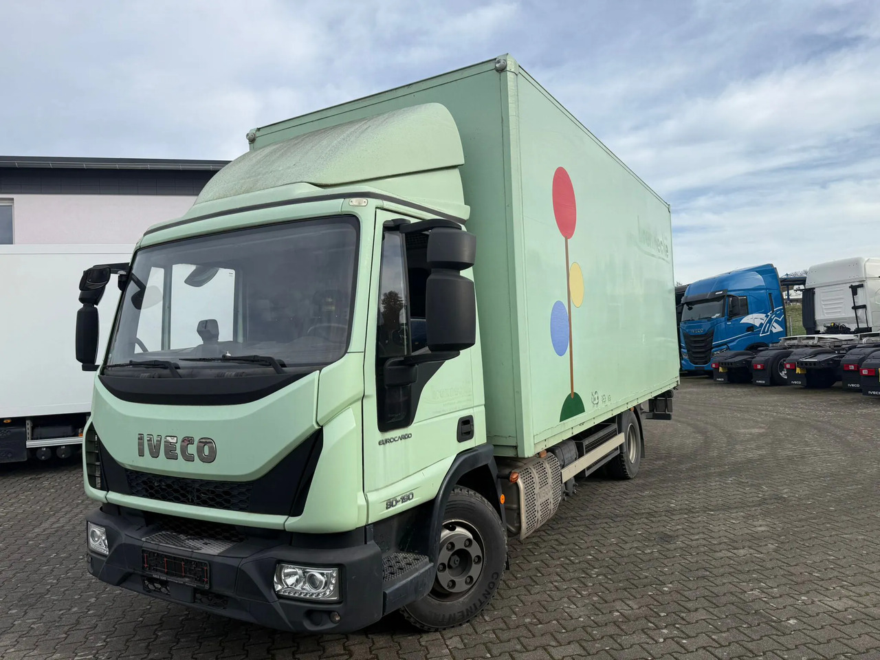 IVECO EUROCARGO 80E19 - Skříňový nákladní auto: obrázok 1 IVECO EUROCARGO 80E19 - Skříňový nákladní auto: obrázok 1