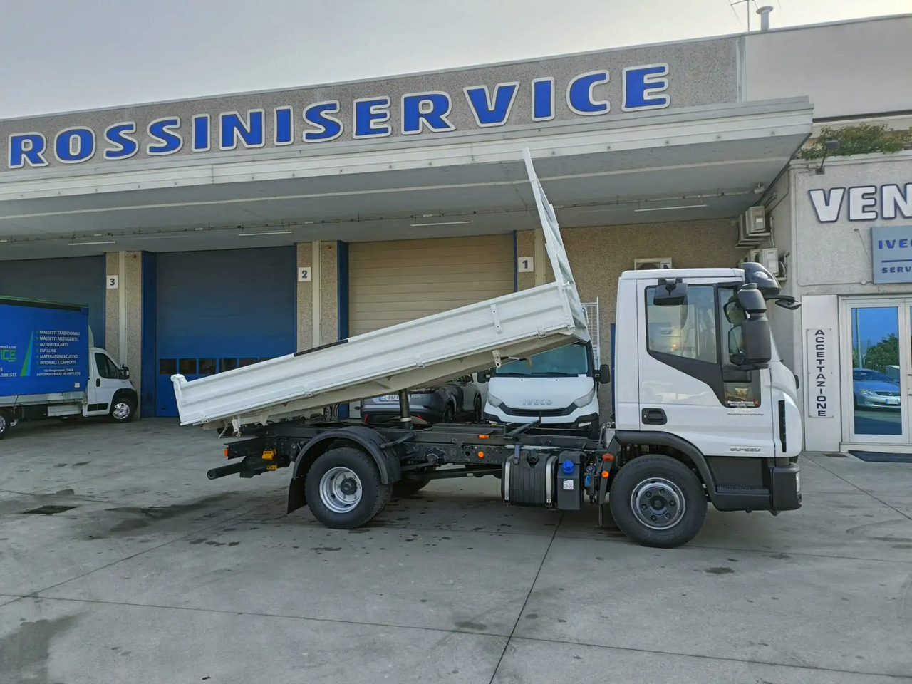 IVECO EUROCARGO 80E22K - Sklápač: obrázok 4 IVECO EUROCARGO 80E22K - Sklápač: obrázok 4