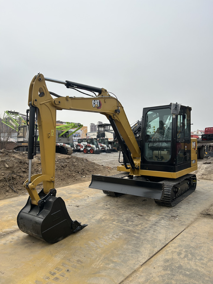 CATERPILLAR 305.5GC - Pásové rýpadlo: obrázok 3 CATERPILLAR 305.5GC - Pásové rýpadlo: obrázok 3