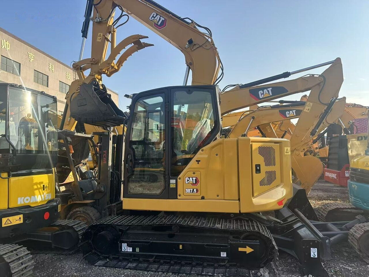 Caterpillar 307.5 - Pásové rýpadlo: obrázok 3 Caterpillar 307.5 - Pásové rýpadlo: obrázok 3