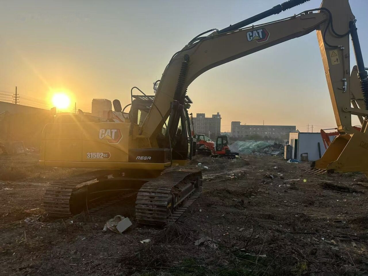 Caterpillar 315D2 - Pásové rýpadlo: obrázok 1 Caterpillar 315D2 - Pásové rýpadlo: obrázok 1