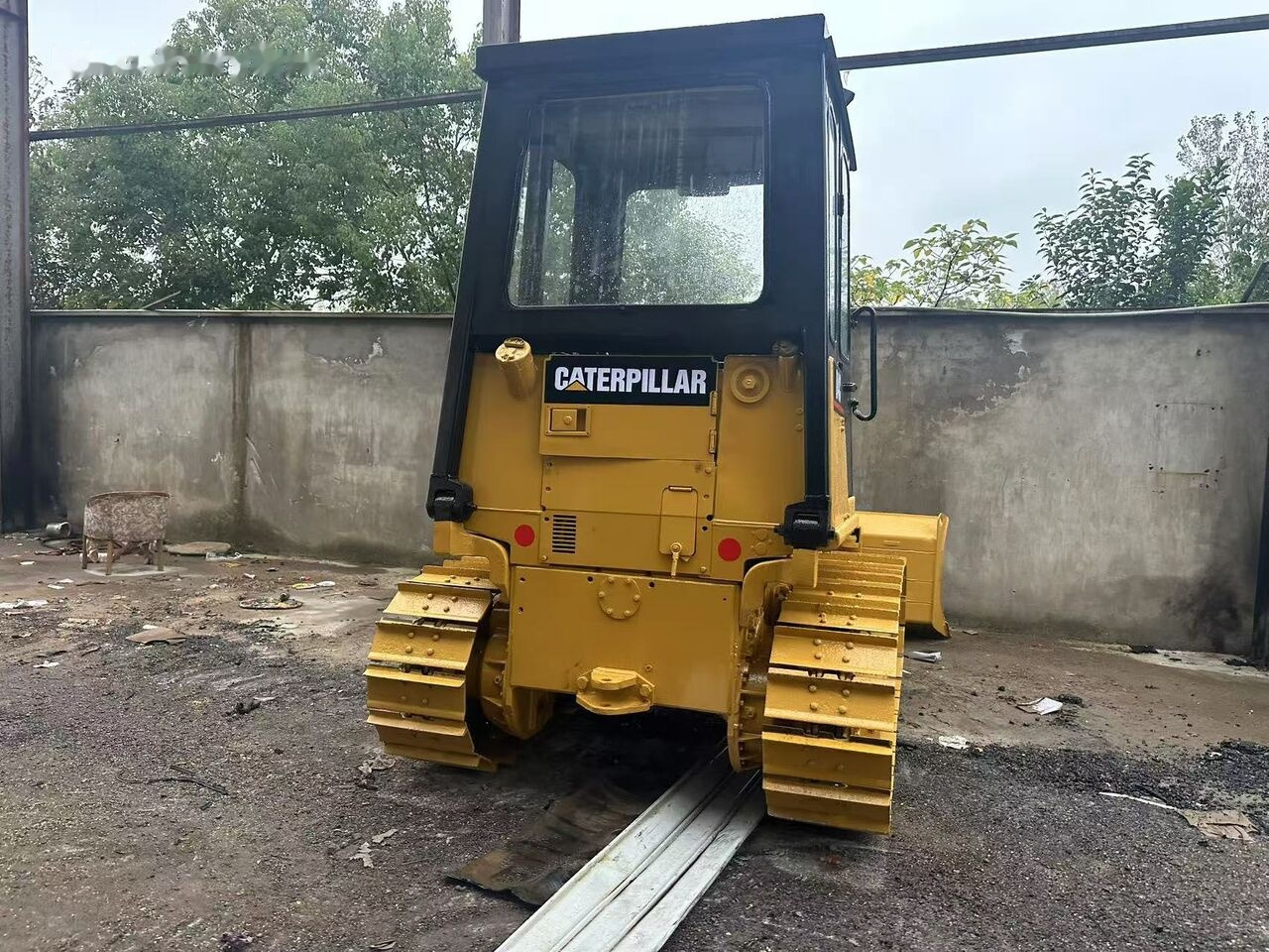 Caterpillar D4C - Buldozér: obrázok 4 Caterpillar D4C - Buldozér: obrázok 4