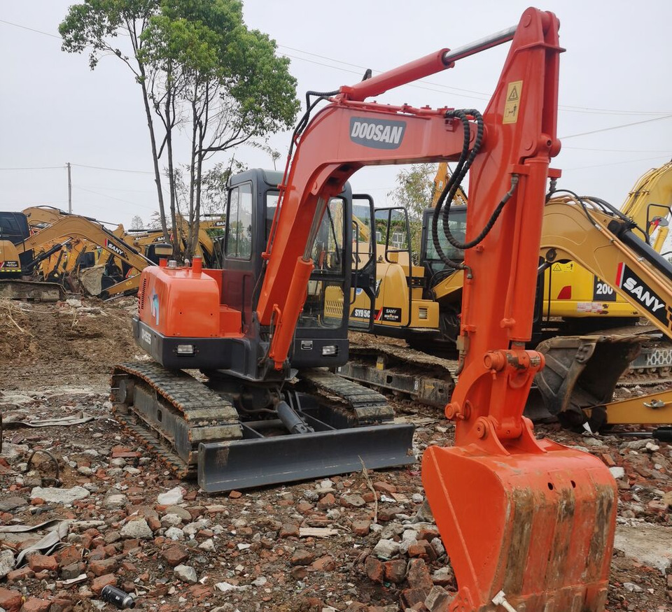 Doosan DH55 - Pásové rýpadlo: obrázok 3 Doosan DH55 - Pásové rýpadlo: obrázok 3