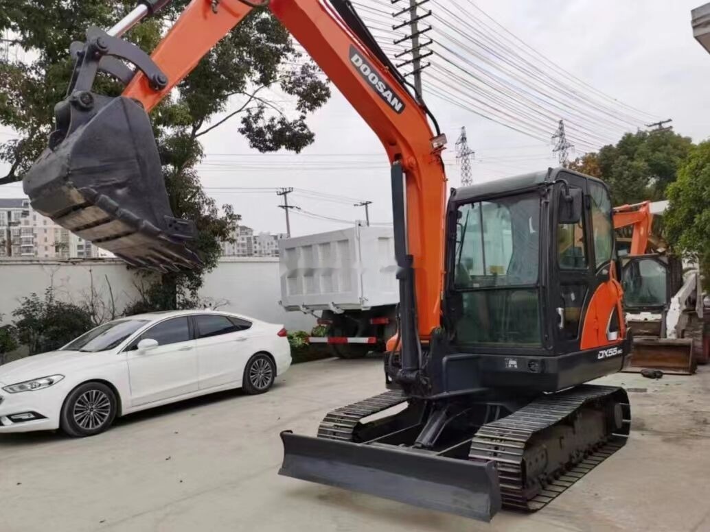 Doosan DX55 - Pásové rýpadlo: obrázok 1 Doosan DX55 - Pásové rýpadlo: obrázok 1