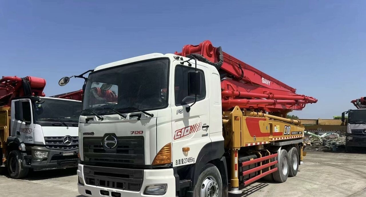 Hino Sany on chassis - Autočerpadlo: obrázok 1 Hino Sany on chassis - Autočerpadlo: obrázok 1