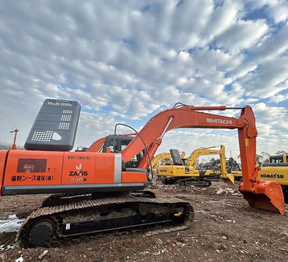 Hitachi ZX240 - Pásové rýpadlo: obrázok 5 Hitachi ZX240 - Pásové rýpadlo: obrázok 5