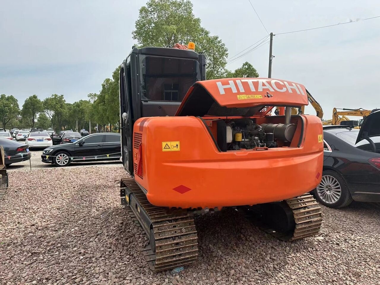 Hitachi ZX70 - Mini rýpadlo: obrázok 3 Hitachi ZX70 - Mini rýpadlo: obrázok 3