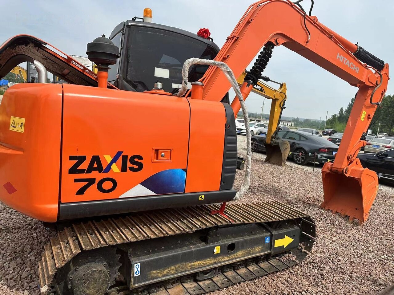 Pásové rýpadlo Hitachi ZX70: obrázok 6