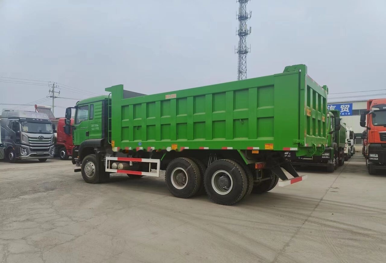 Howo G7W - Sklápač: obrázok 1 Howo G7W - Sklápač: obrázok 1