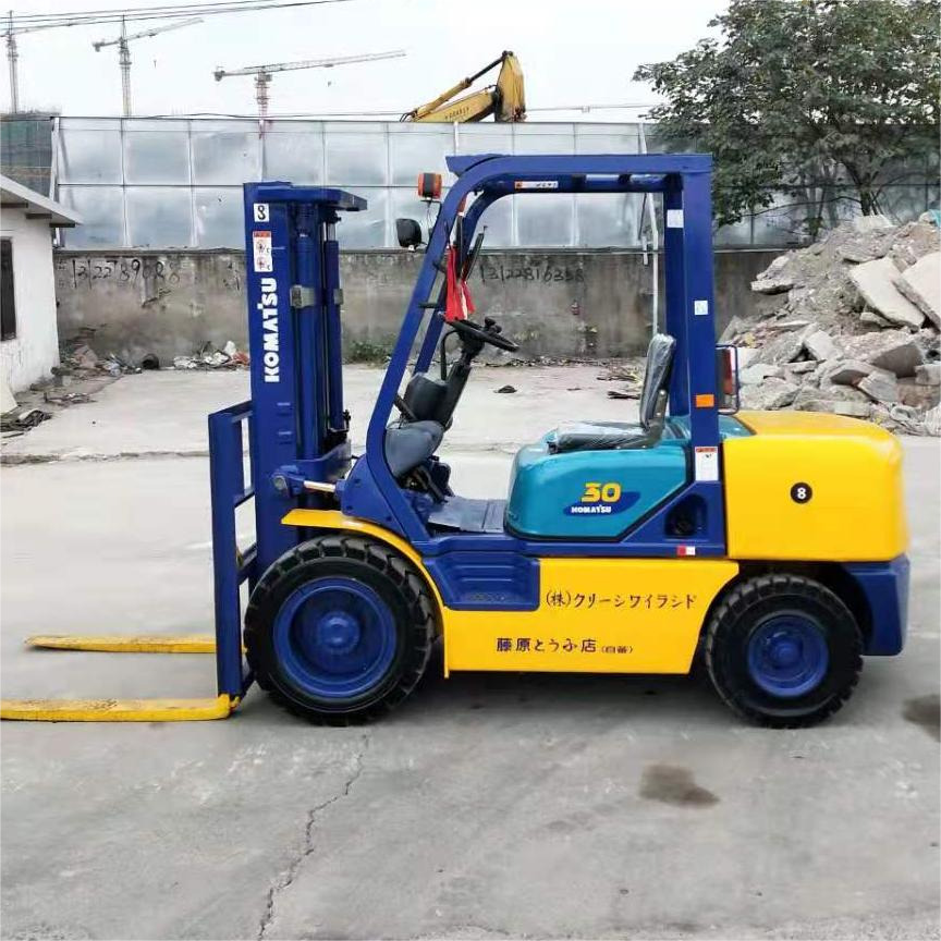 Komatsu FD30T - Dieselový vysokozdvižný vozík: obrázok 2 Komatsu FD30T - Dieselový vysokozdvižný vozík: obrázok 2
