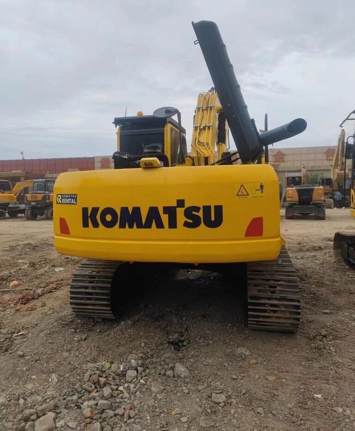 Pásové rýpadlo Komatsu PC220-8: obrázok 6