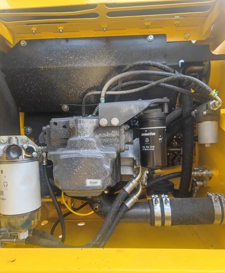 Komatsu PC220-8 - Pásové rýpadlo: obrázok 5 Komatsu PC220-8 - Pásové rýpadlo: obrázok 5