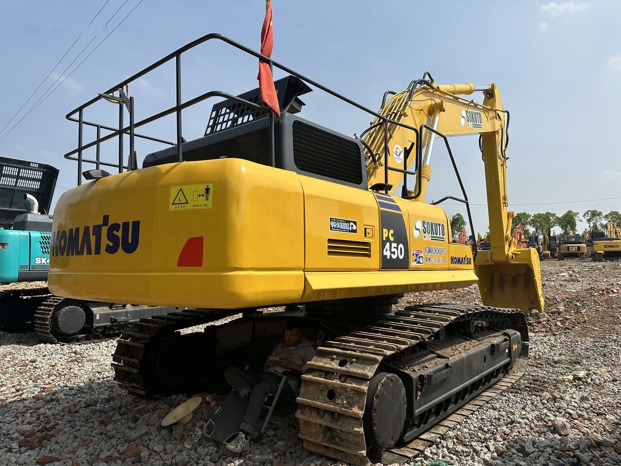 Komatsu PC450 - Pásové rýpadlo: obrázok 2 Komatsu PC450 - Pásové rýpadlo: obrázok 2