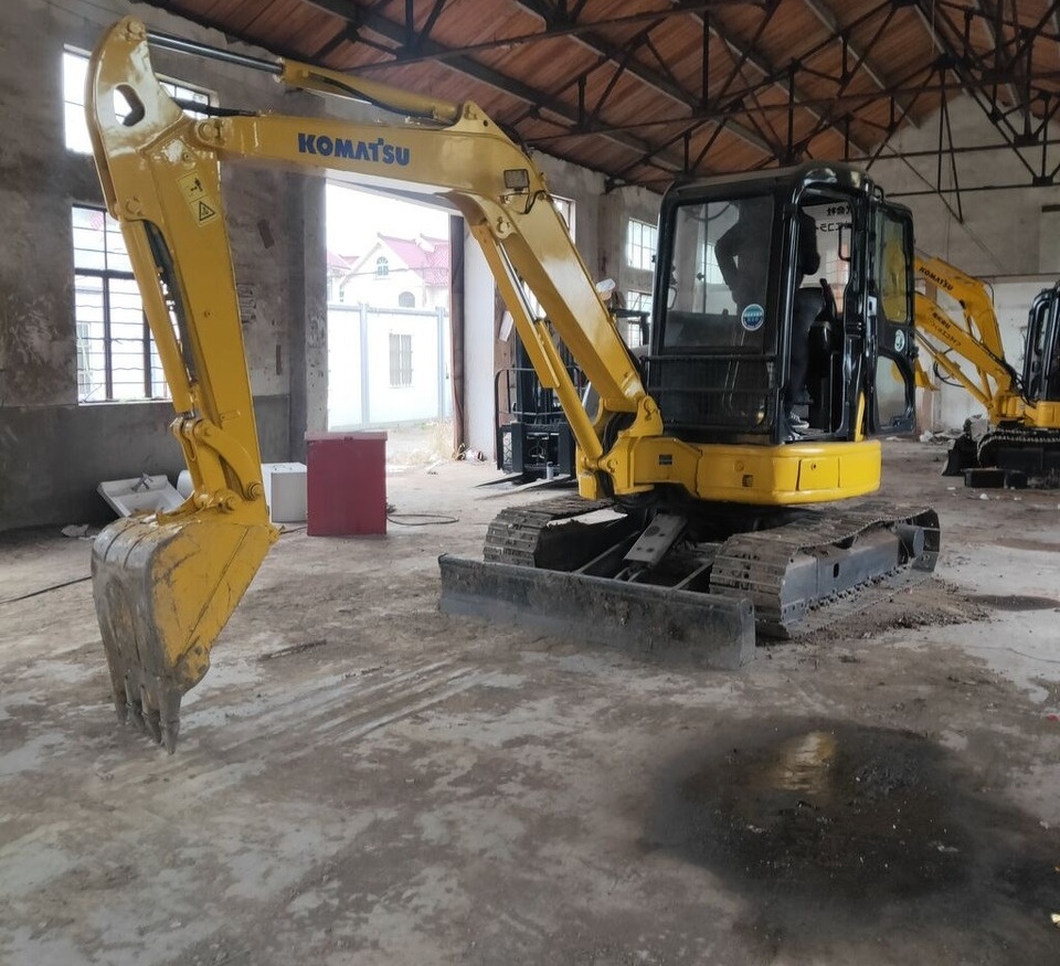 Komatsu PC50 - Mini rýpadlo: obrázok 4 Komatsu PC50 - Mini rýpadlo: obrázok 4