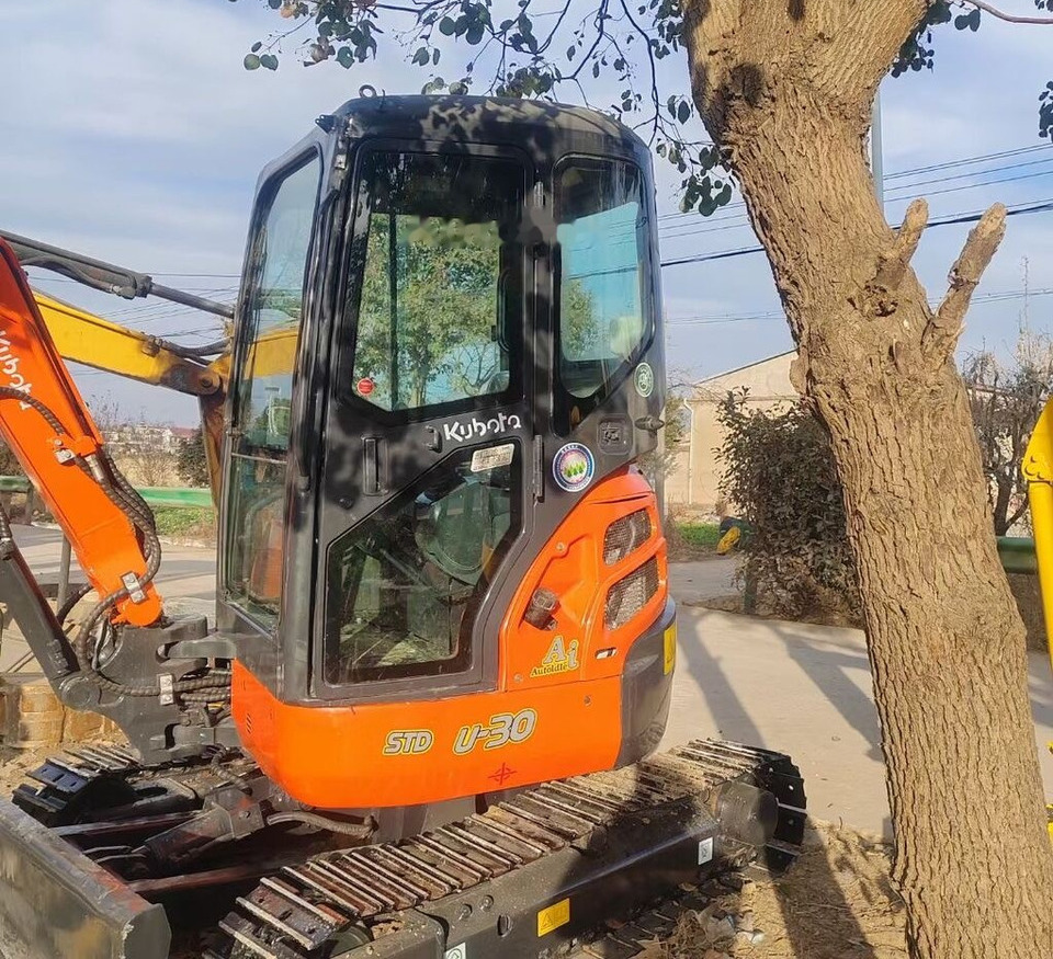 Kubota U30 - Mini rýpadlo: obrázok 4 Kubota U30 - Mini rýpadlo: obrázok 4
