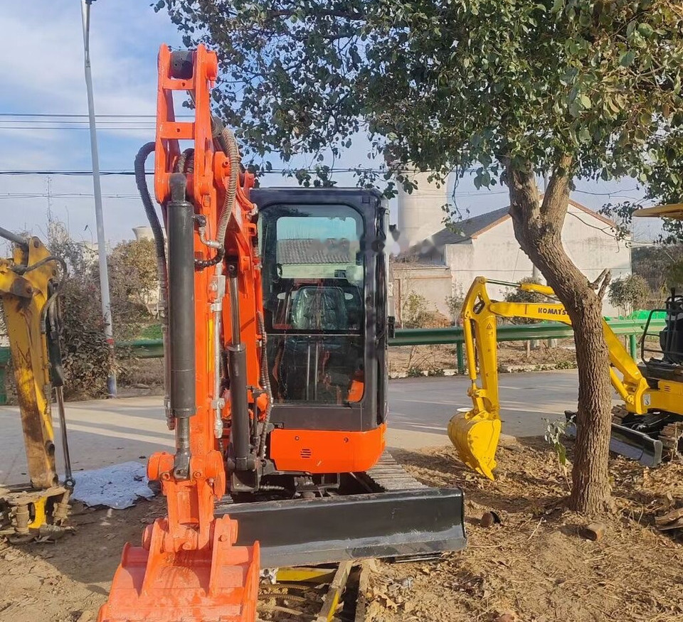 Kubota U30 - Mini rýpadlo: obrázok 5 Kubota U30 - Mini rýpadlo: obrázok 5