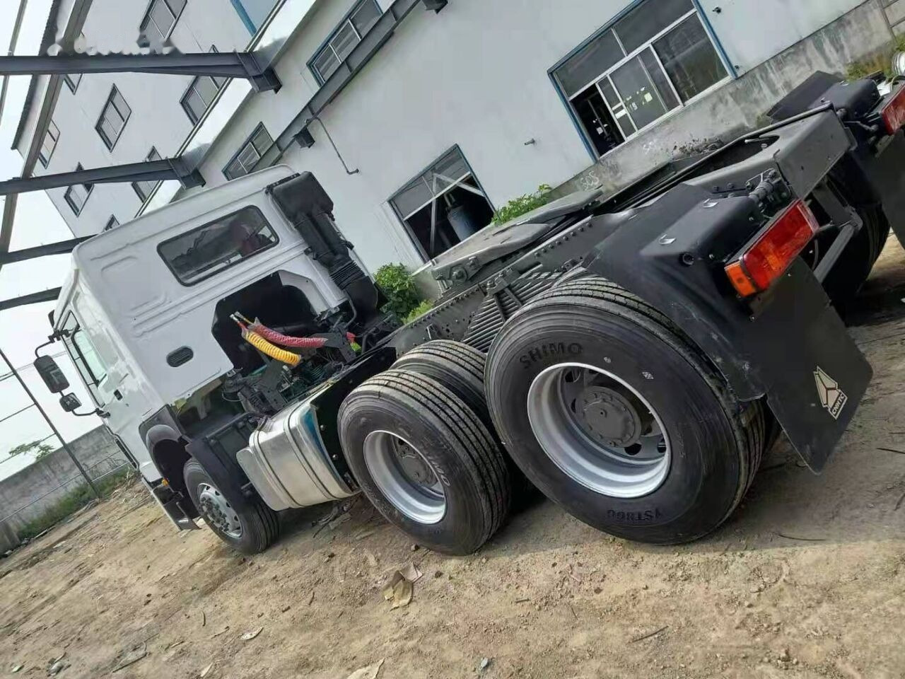 Howo 371 - Ťahač: obrázok 5 Howo 371 - Ťahač: obrázok 5