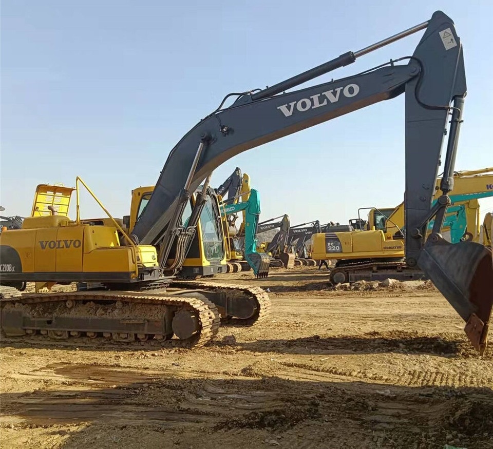 Volvo EC210B - Pásové rýpadlo: obrázok 4 Volvo EC210B - Pásové rýpadlo: obrázok 4