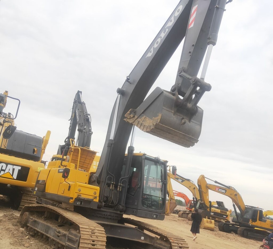 Volvo EC300 - Pásové rýpadlo: obrázok 4 Volvo EC300 - Pásové rýpadlo: obrázok 4