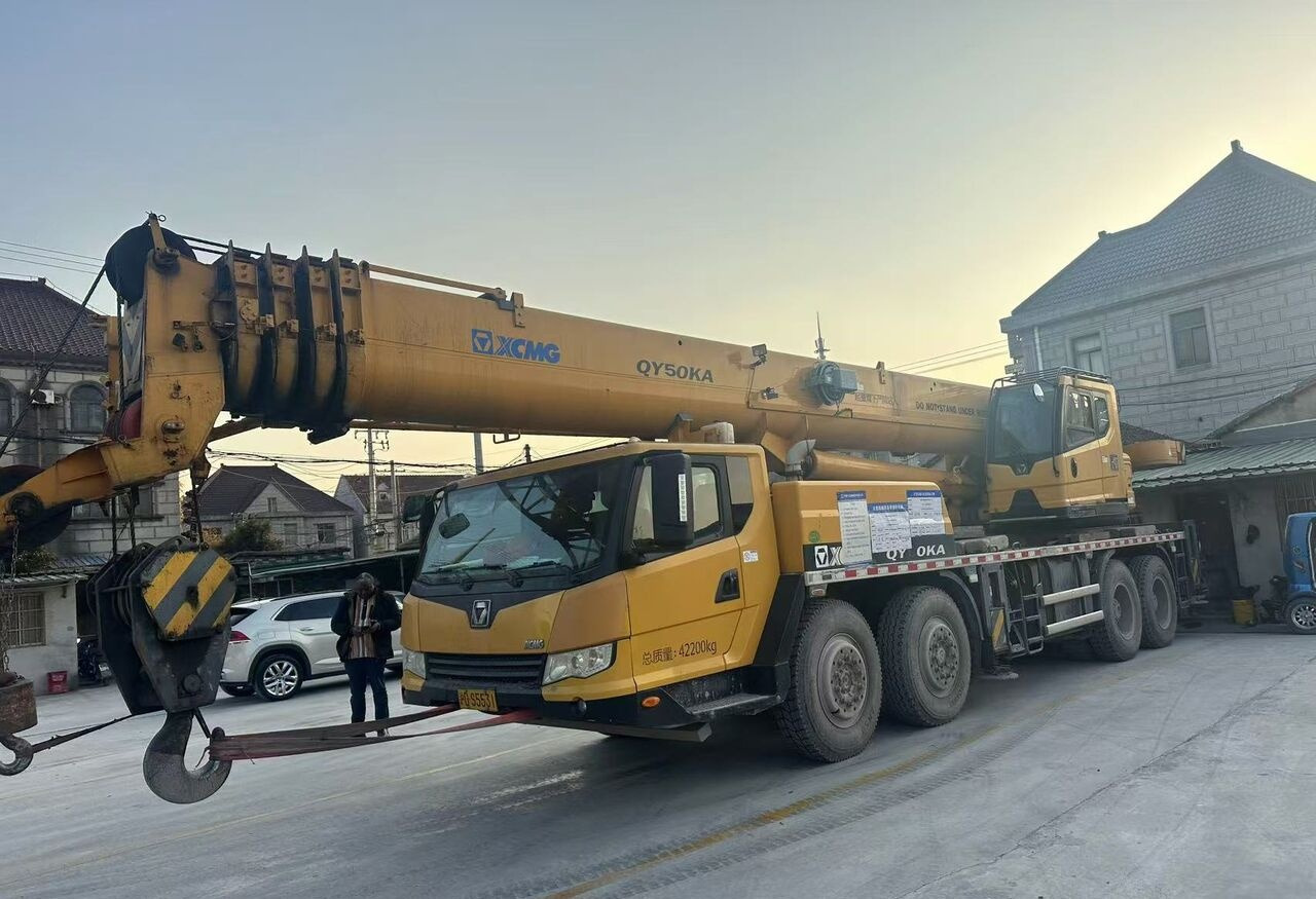 XCMG 50ton crane - Autožeriav: obrázok 1 XCMG 50ton crane - Autožeriav: obrázok 1