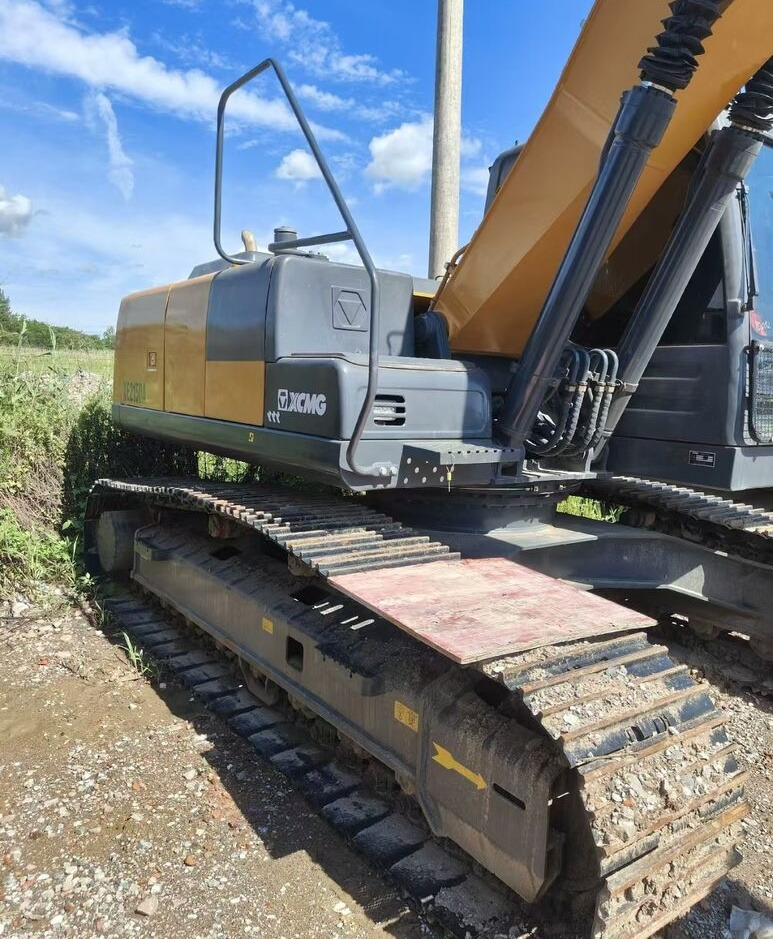 XCMG XE215DA - Pásové rýpadlo: obrázok 4 XCMG XE215DA - Pásové rýpadlo: obrázok 4