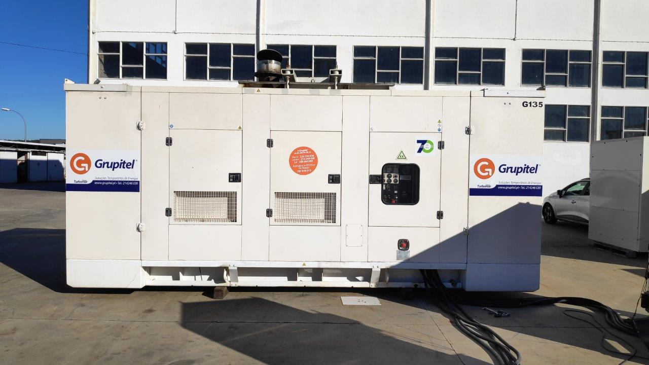 FG WILSON P650 / 650 kVA - Elektrický generátor: obrázok 2 FG WILSON P650 / 650 kVA - Elektrický generátor: obrázok 2
