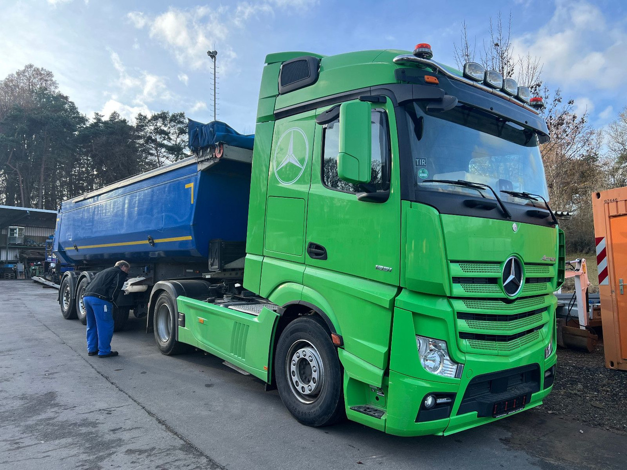 Mercedes-Benz 1851 - Ťahač: obrázok 1 Mercedes-Benz 1851 - Ťahač: obrázok 1