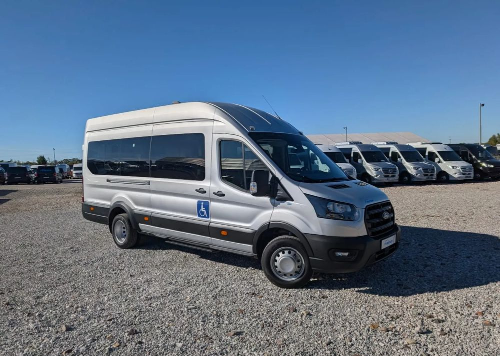 Ford Transit - Minibus, Mikrobus: obrázok 2 Ford Transit - Minibus, Mikrobus: obrázok 2