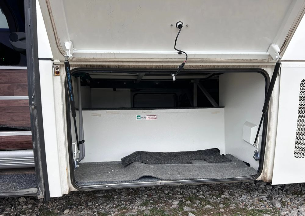 Isuzu Grand Toro - Autokar: obrázok 5 Isuzu Grand Toro - Autokar: obrázok 5
