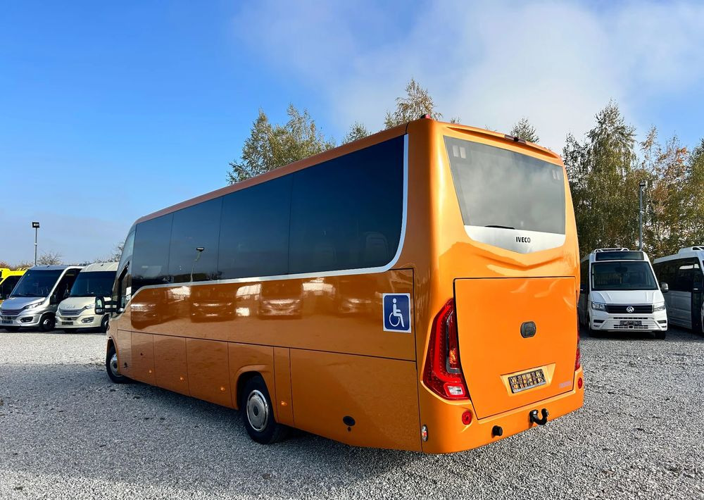 Iveco Daily - Minibus, Mikrobus: obrázok 4 Iveco Daily - Minibus, Mikrobus: obrázok 4