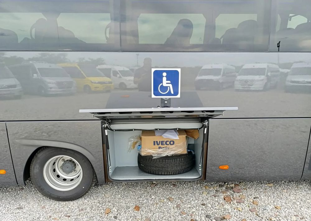 Iveco Mercus Daily 70C21 - Minibus, Mikrobus: obrázok 5 Iveco Mercus Daily 70C21 - Minibus, Mikrobus: obrázok 5