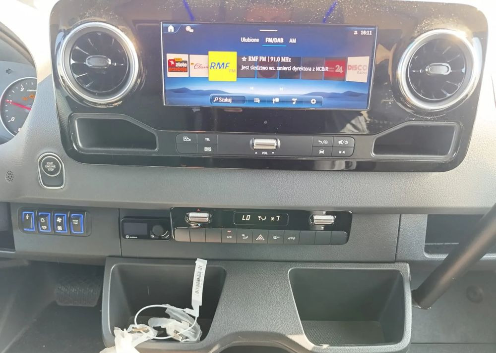 Leasing Mercedes-Benz Sprinter 519 Mercedes-Benz Sprinter 519: obrázok 17 Leasing Mercedes-Benz Sprinter 519 Mercedes-Benz Sprinter 519: obrázok 17