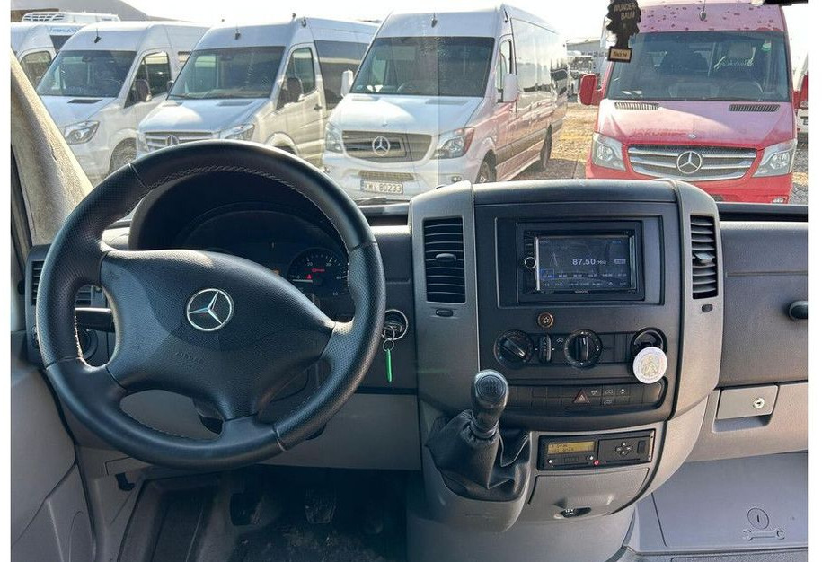 Minibus, Mikrobus Mercedes-Benz Sprinter 519: obrázok 13