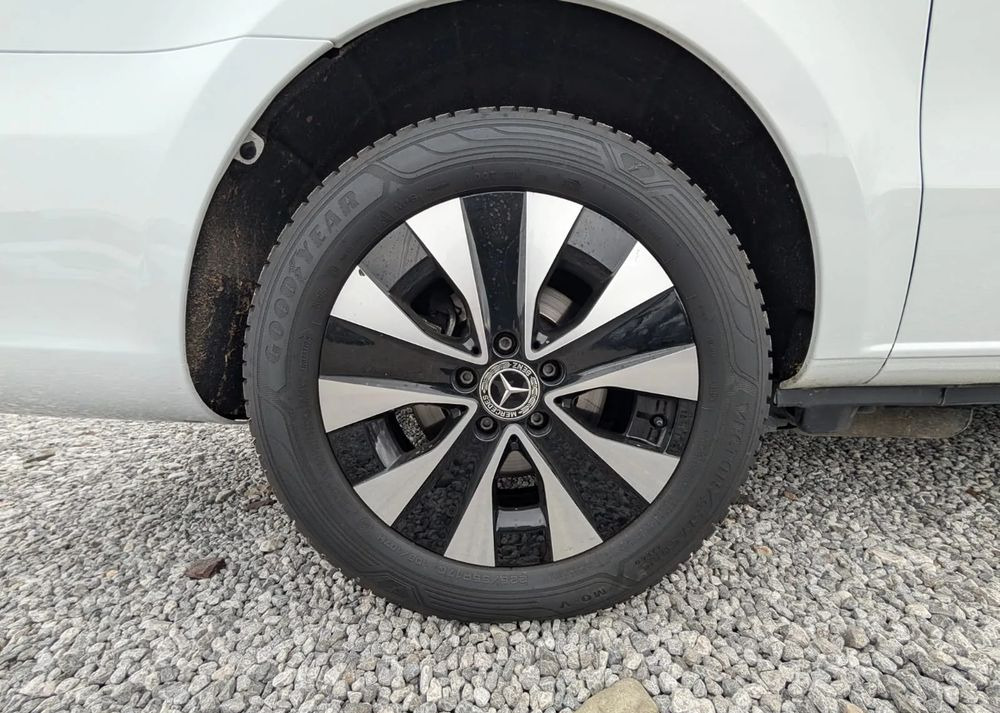 Mercedes-Benz Vito Tourer 114 - Minibus, Mikrobus: obrázok 4 Mercedes-Benz Vito Tourer 114 - Minibus, Mikrobus: obrázok 4