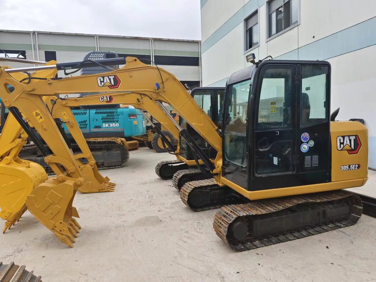 CATERPILLAR 305.5e2 - Pásové rýpadlo: obrázok 2 CATERPILLAR 305.5e2 - Pásové rýpadlo: obrázok 2