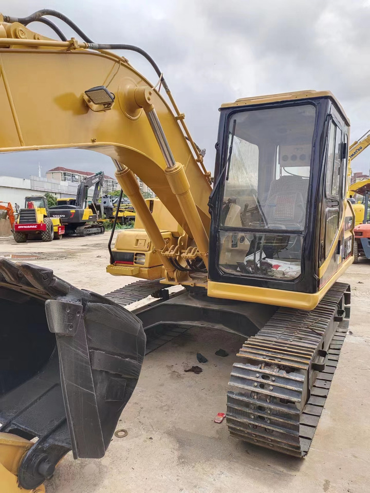 CATERPILLAR 312B - Pásové rýpadlo: obrázok 5 CATERPILLAR 312B - Pásové rýpadlo: obrázok 5