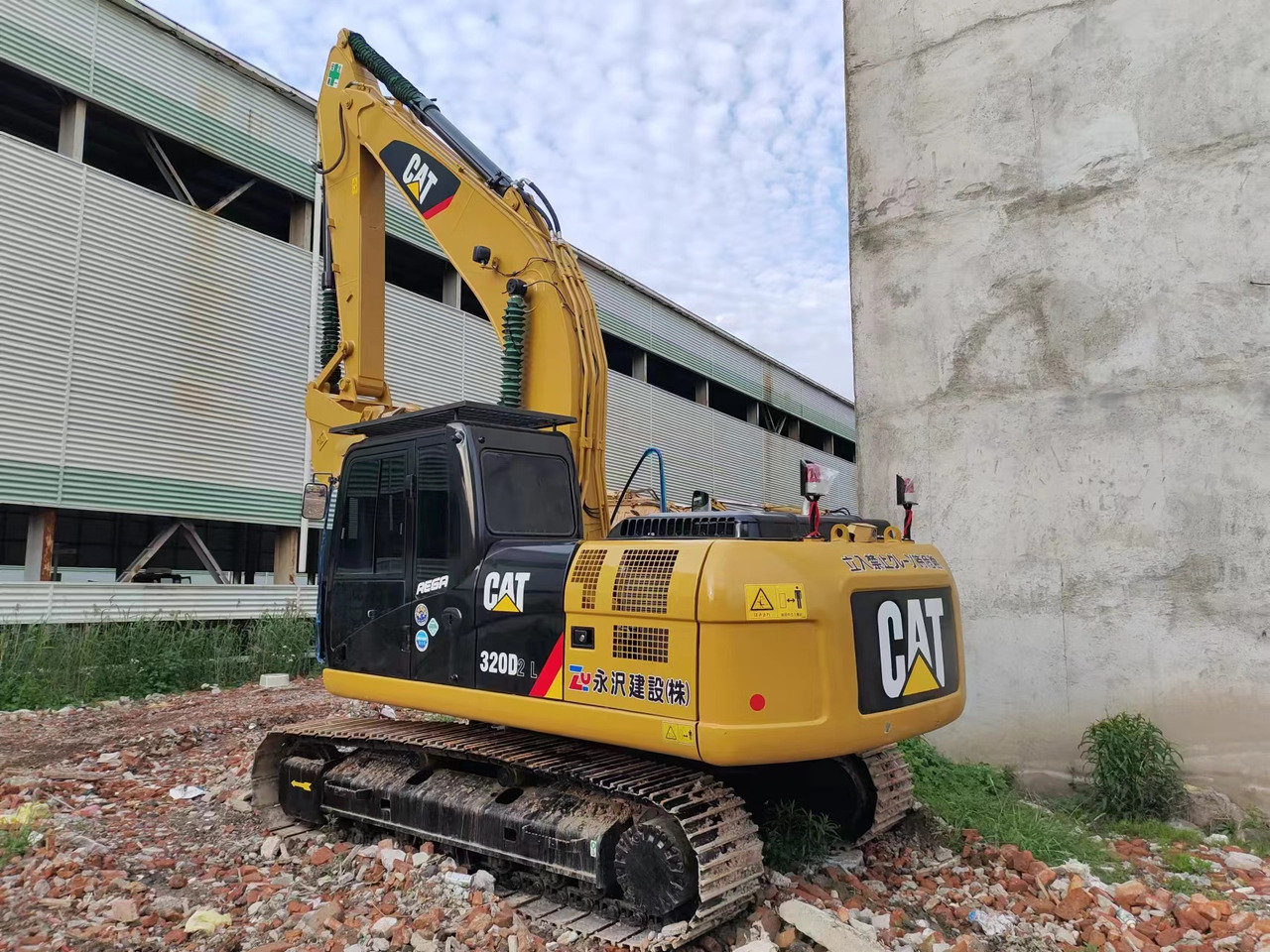CATERPILLAR 320D2L CAT 320D - Pásové rýpadlo: obrázok 1 CATERPILLAR 320D2L CAT 320D - Pásové rýpadlo: obrázok 1