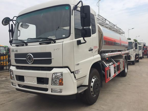 DONGFENG Tank truck - Cisternové vozidlo: obrázok 1 DONGFENG Tank truck - Cisternové vozidlo: obrázok 1