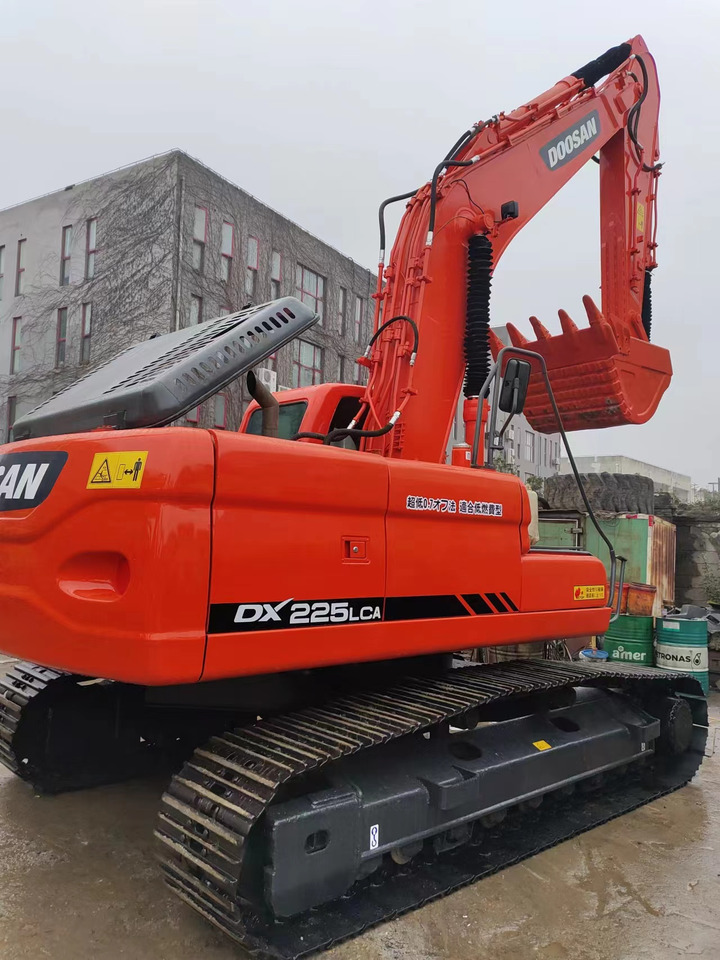 DOOSAN DX225LCA - Pásové rýpadlo: obrázok 3 DOOSAN DX225LCA - Pásové rýpadlo: obrázok 3