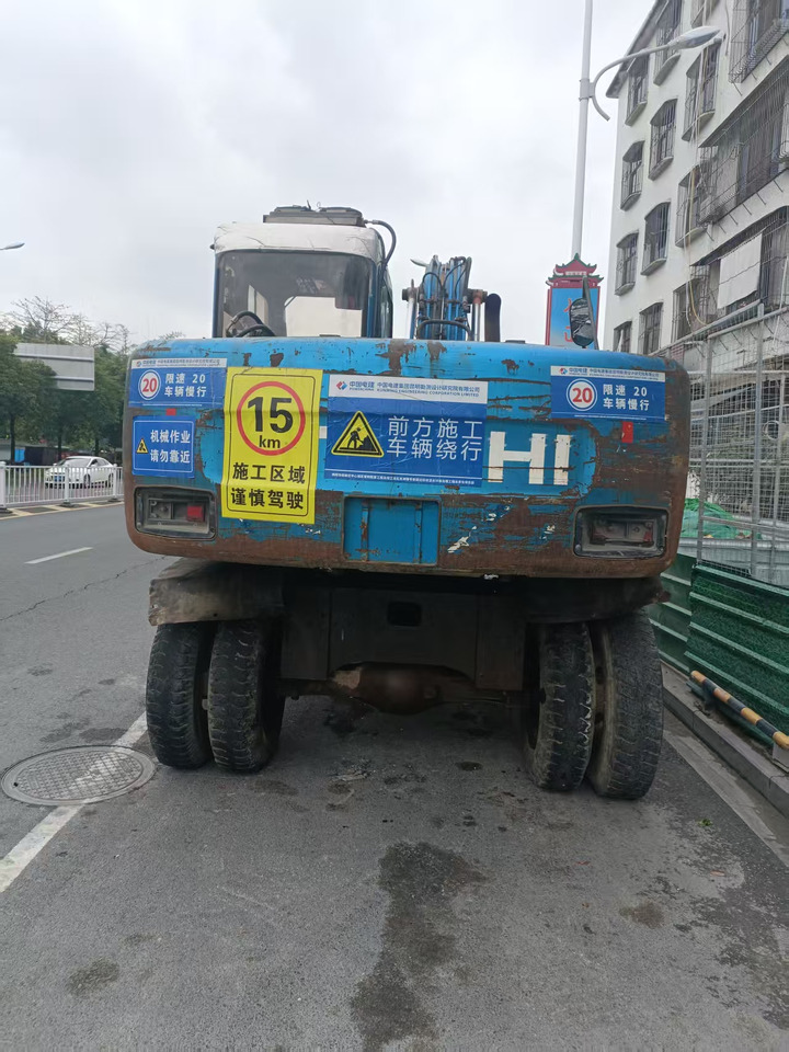 HITACHI EX100WD-2 - Kolesové rýpadlo: obrázok 4 HITACHI EX100WD-2 - Kolesové rýpadlo: obrázok 4