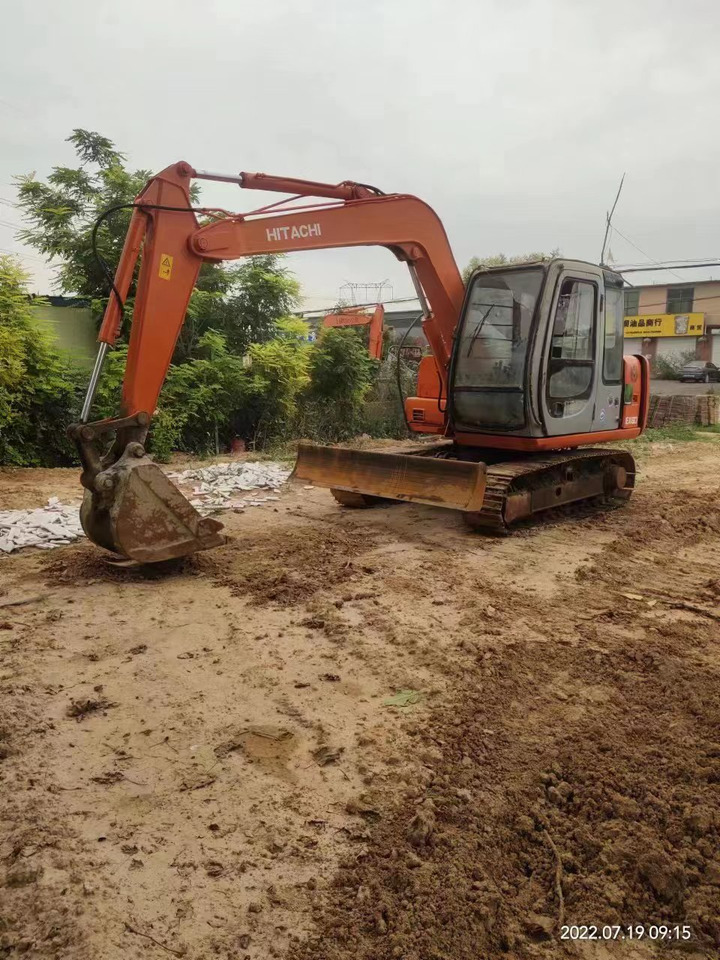 HITACHI EX60-5 - Mini rýpadlo: obrázok 3 HITACHI EX60-5 - Mini rýpadlo: obrázok 3