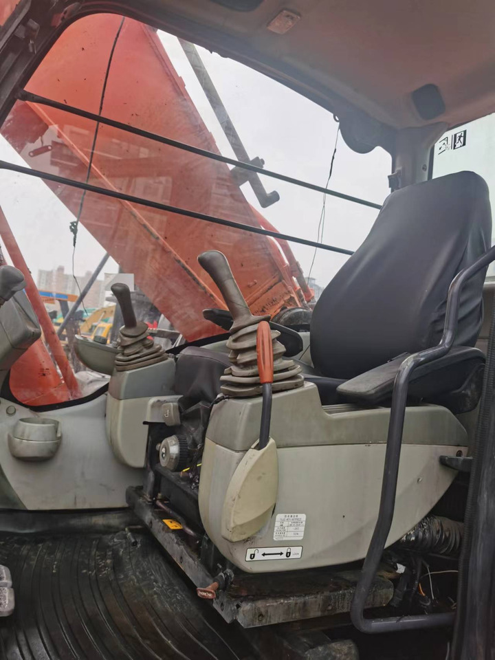 HITACHI ZX360H-5G - Pásové rýpadlo: obrázok 4 HITACHI ZX360H-5G - Pásové rýpadlo: obrázok 4