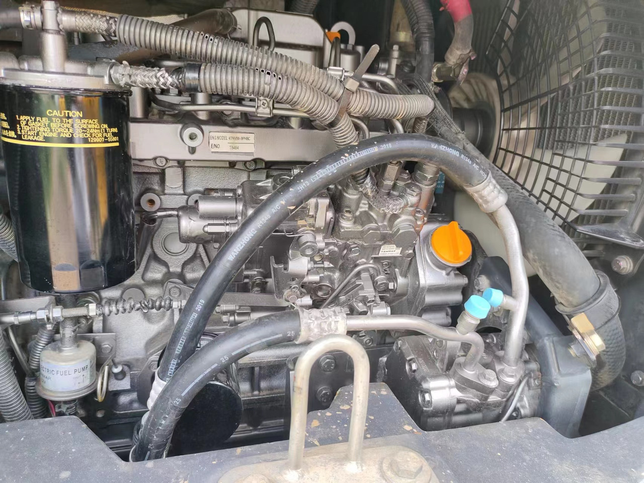 HITACHI ZX55 USR-5A - Mini rýpadlo: obrázok 5 HITACHI ZX55 USR-5A - Mini rýpadlo: obrázok 5