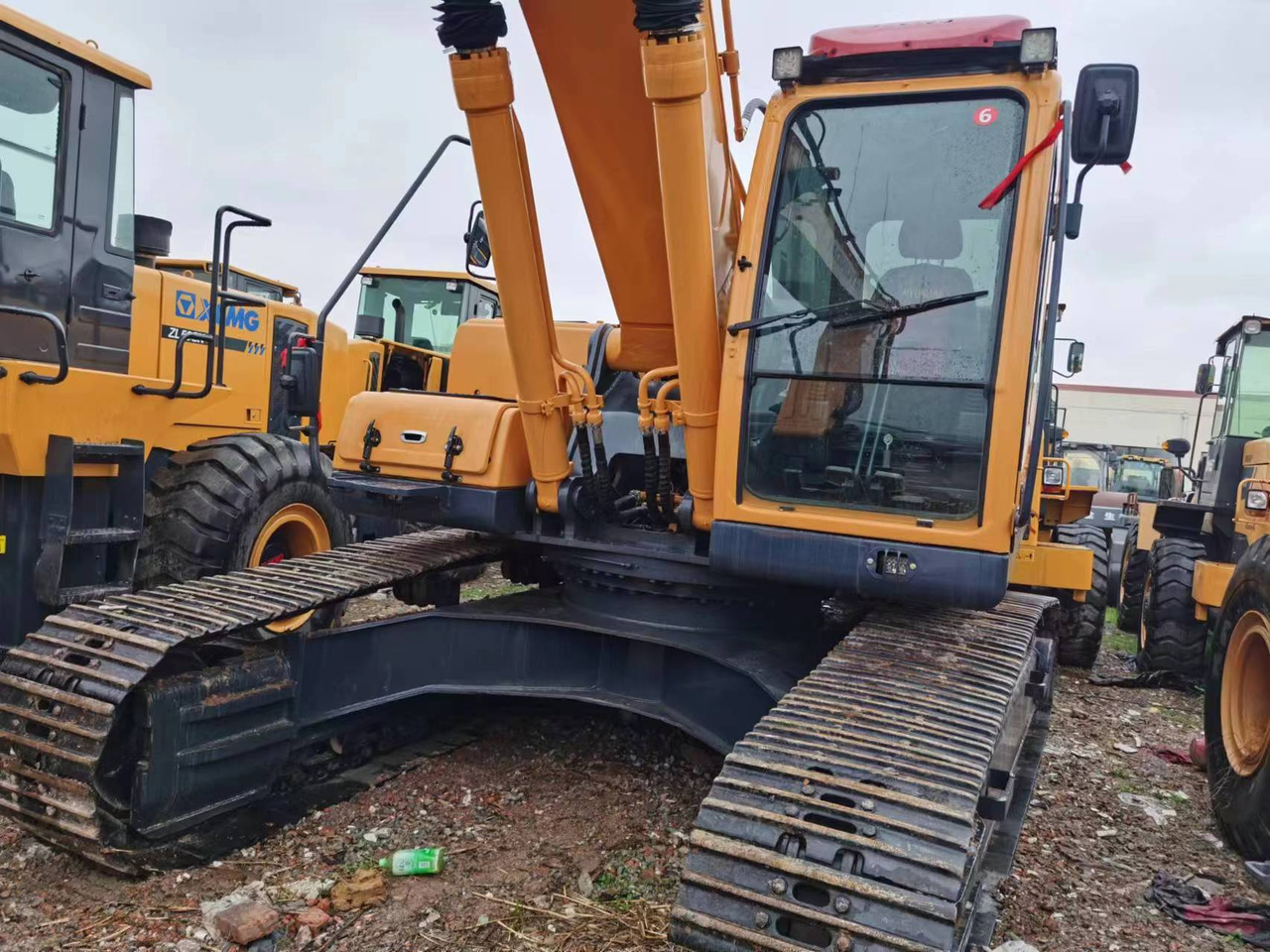 HYUNDAI 305LC-9T 220LC-9S - Pásové rýpadlo: obrázok 2 HYUNDAI 305LC-9T 220LC-9S - Pásové rýpadlo: obrázok 2